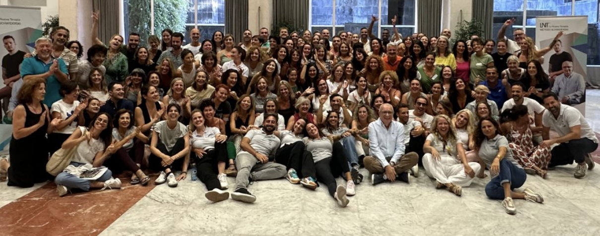 Armonización grupal con más de 150 personas